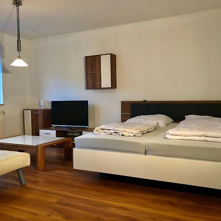 Ferienwohnung Familie Troeger Floh エクステリア 写真